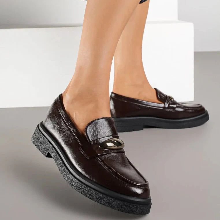 Mocassins classiques décorés d'élégants appliqués