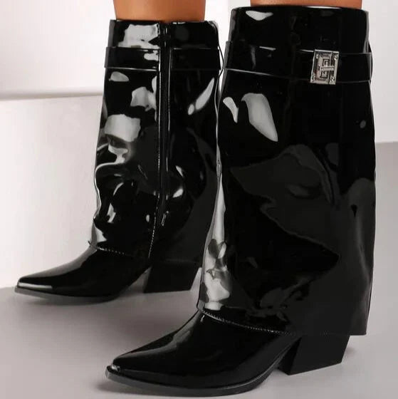 bottes femme noires à revers avec lanière dorée et talon carré