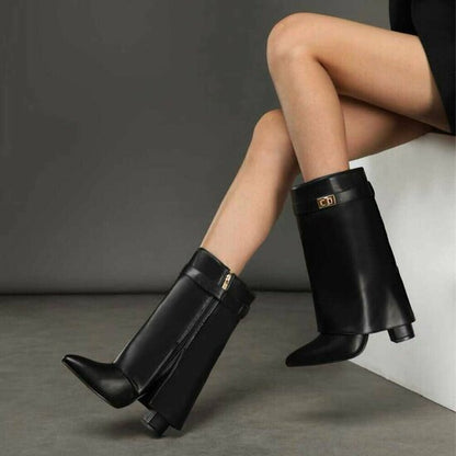 Bottes à talons avec tige à revers et ornements