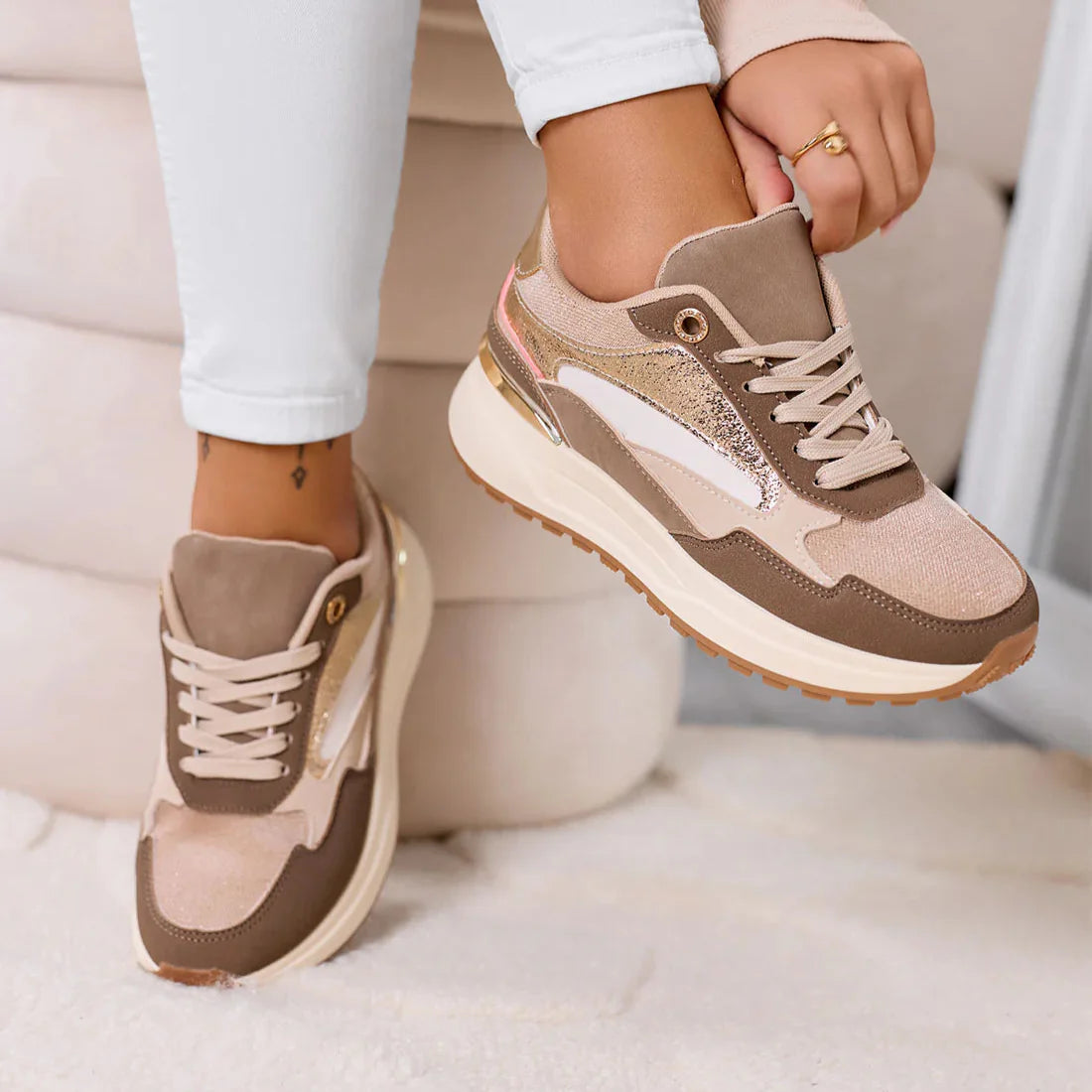 Baskets Boue Et Or Avec Détails Métalliques Et Semelle Plateforme