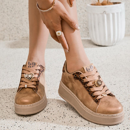 Basket plateforme or femme avec détail bijou