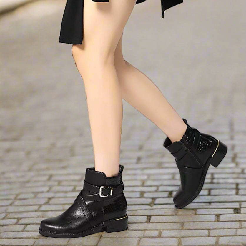 Bottines à contrefort croc