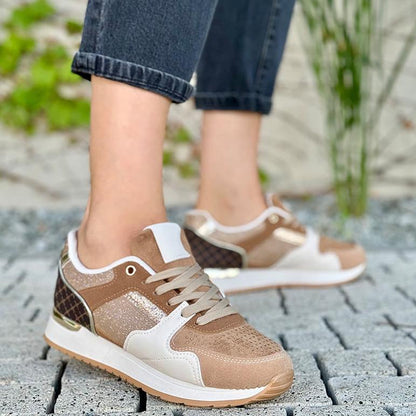 Baskets basses pour femmes en noir