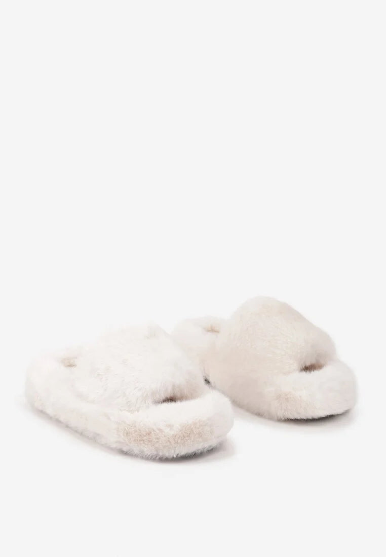 Chaussons plats beiges avec fourrure