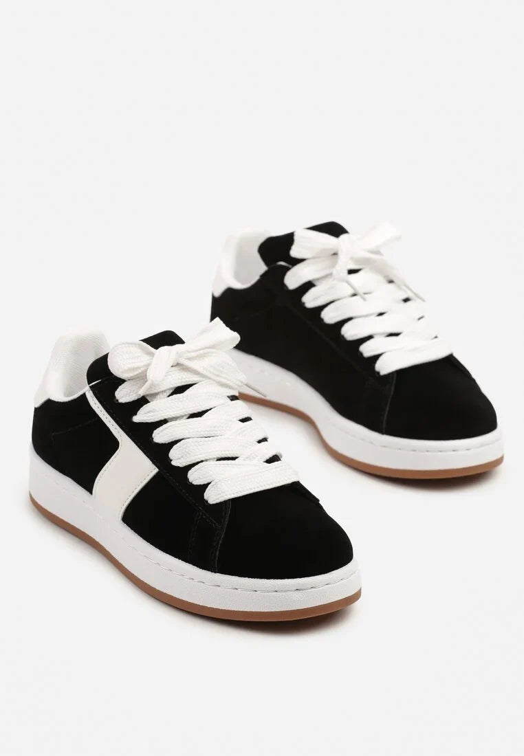 Baskets bicolores basiques à lacets