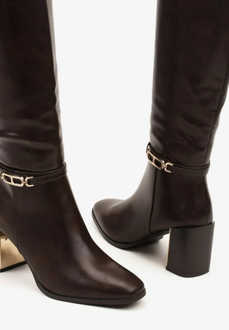 Bottines  avec applications décoratives sur la tige