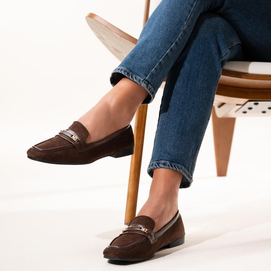 Mocassins en daim avec boucle discrète