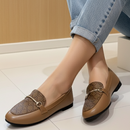 Mocassins à talons bas en tweed et cuir avec boucles