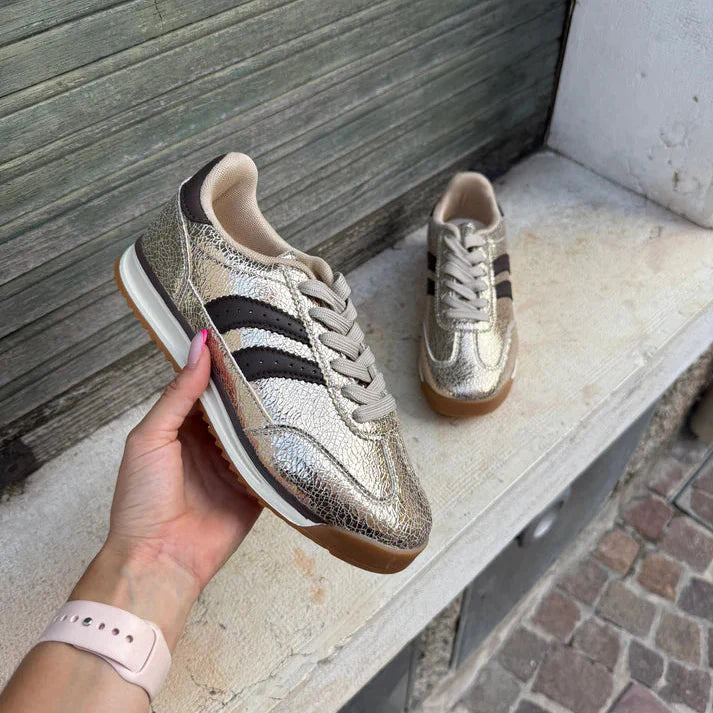 Baskets au design rétro avec une touche mode assumée