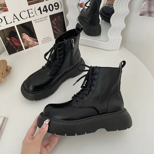 Bottines en cuir à semelle épaisse pour femme