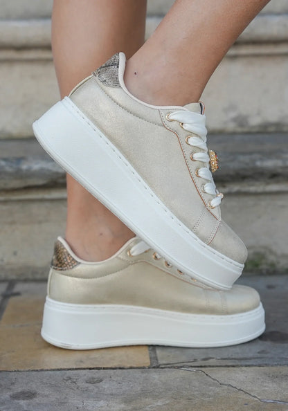 Basket plateforme or femme avec détail bijou