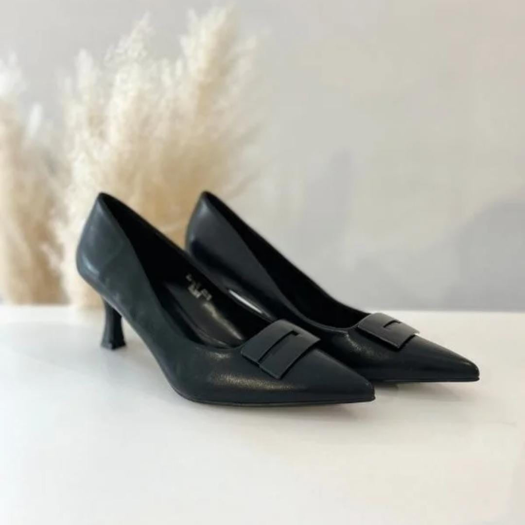 Escarpins pour femmes avec bout pointu et talon aiguille