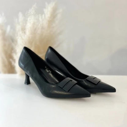 Escarpins pour femmes avec bout pointu et talon aiguille