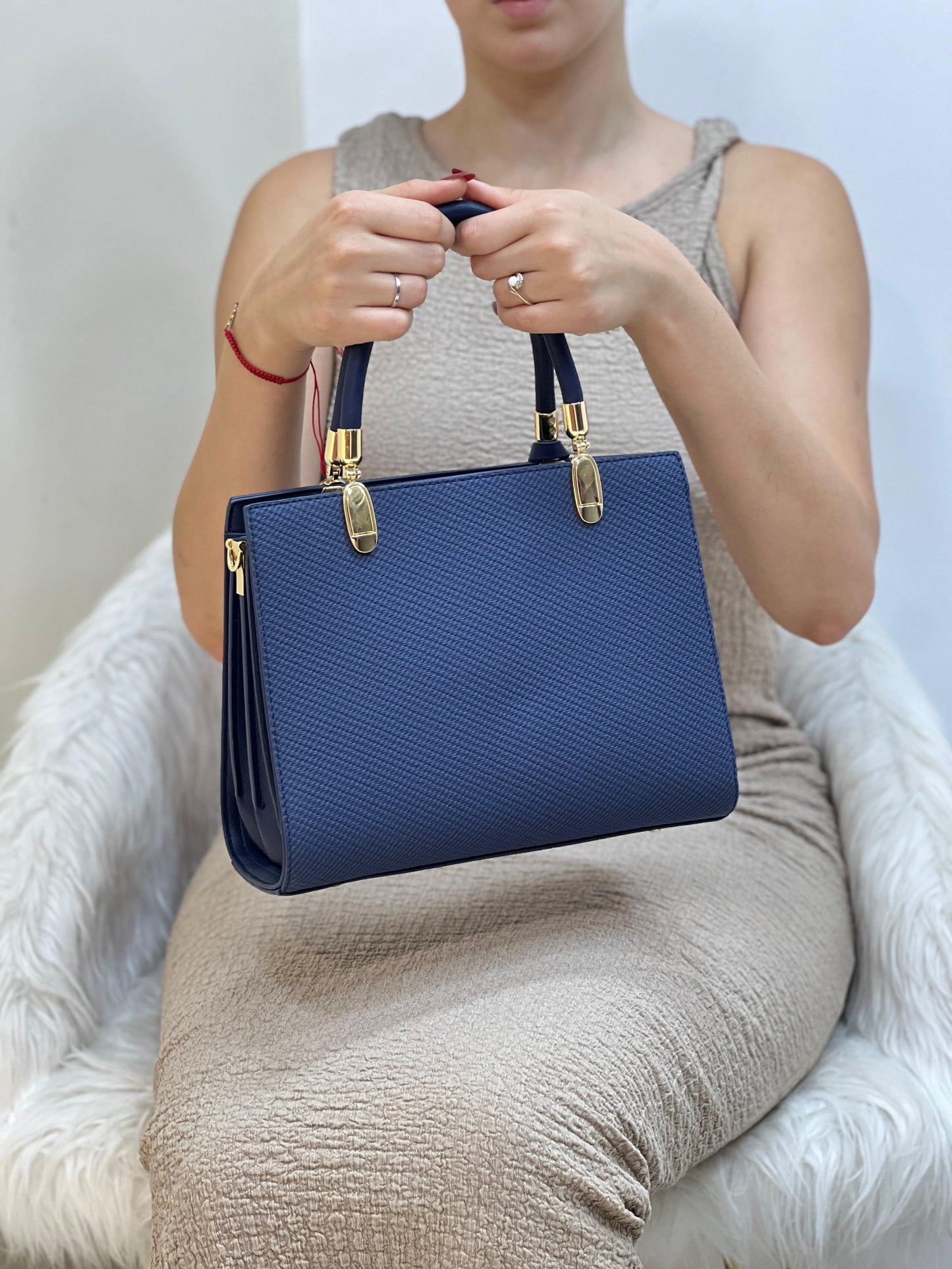 Medium Sac à Main Effet Tissu Avec Pendentif