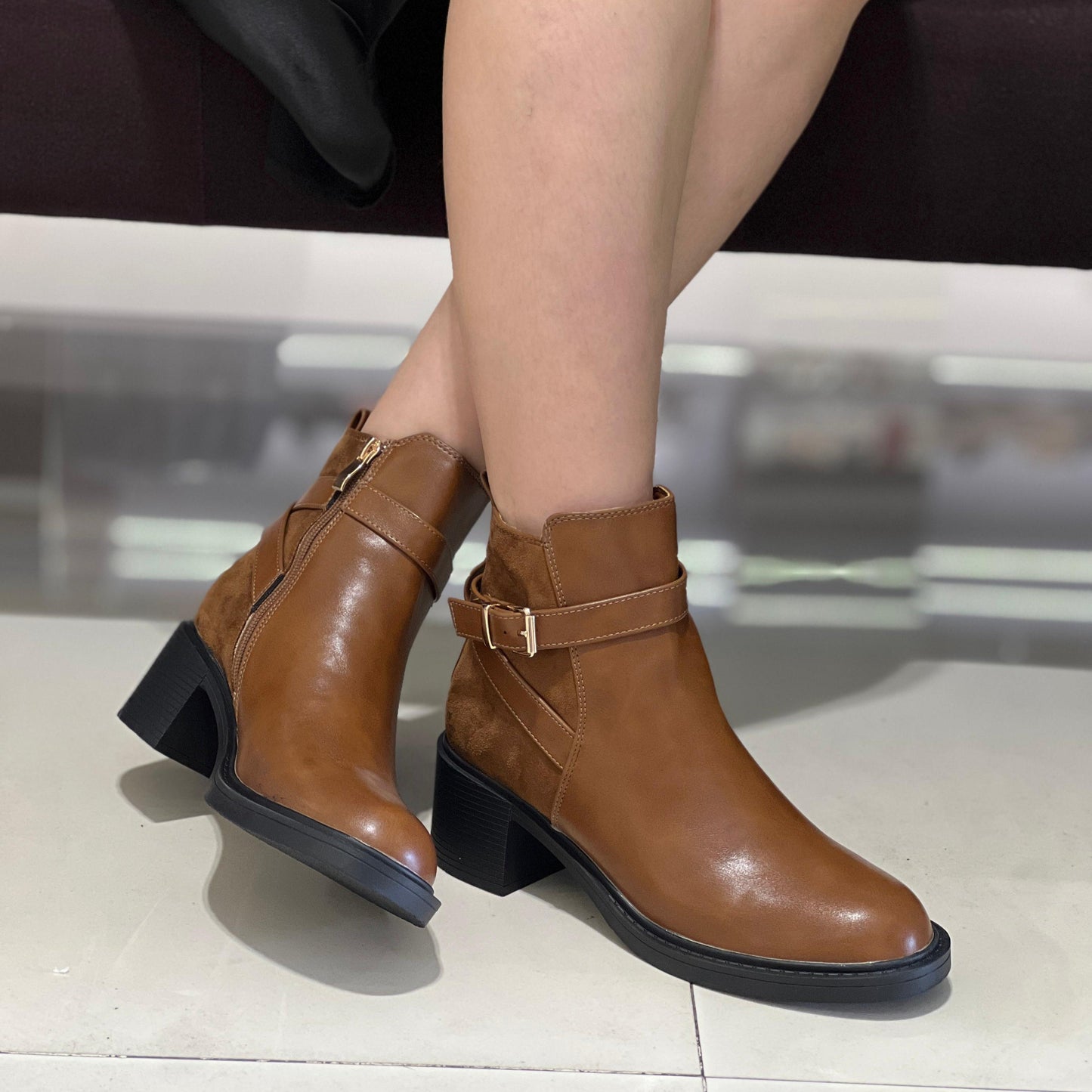 bottines noires à talon épais