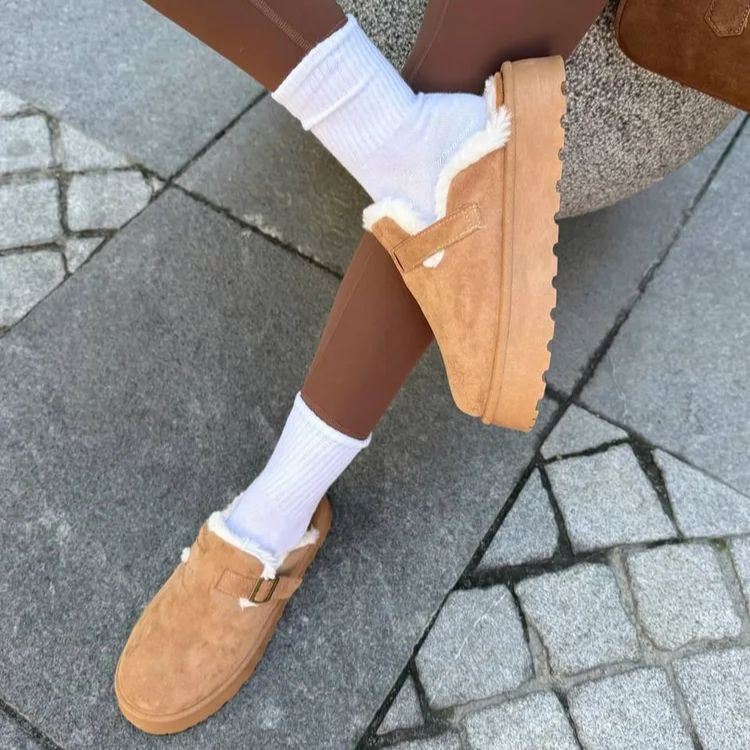 Sabot à plateforme en fourrure douce