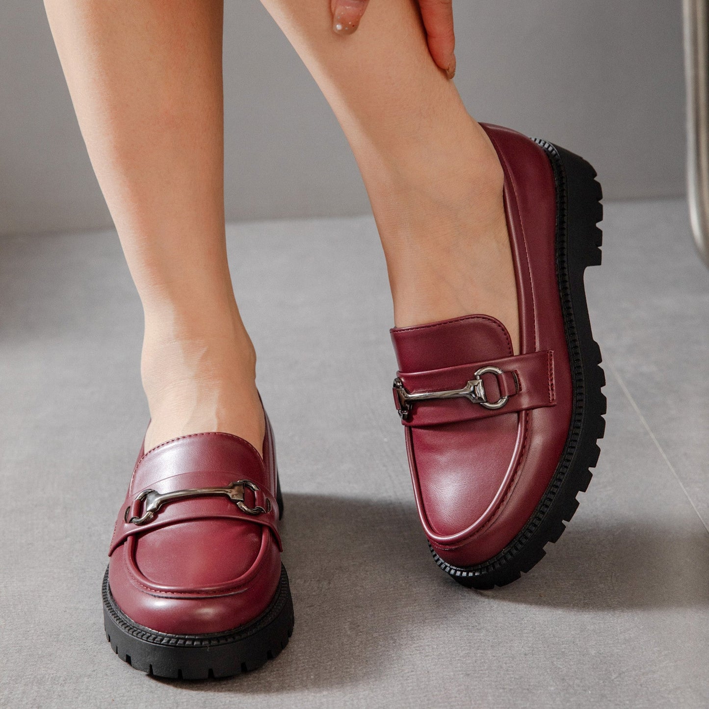 Mocassin femme élégant avec bijou