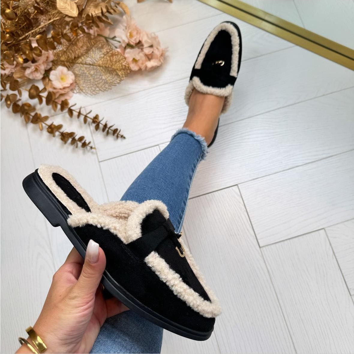 Babouche ouvertes à l'arrière