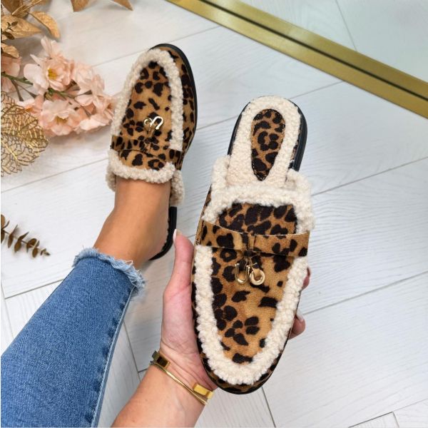 Babouche ouvertes à l'arrière