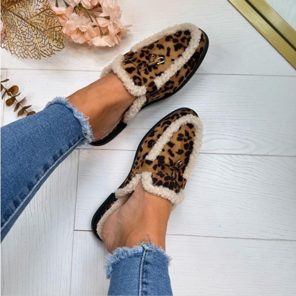 Babouche ouvertes à l'arrière