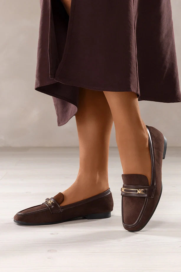 Mocassins en daim avec boucle discrète