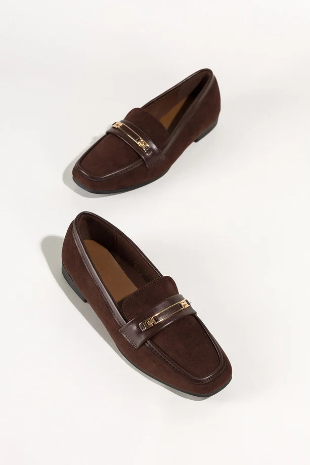 Mocassins en daim avec boucle discrète